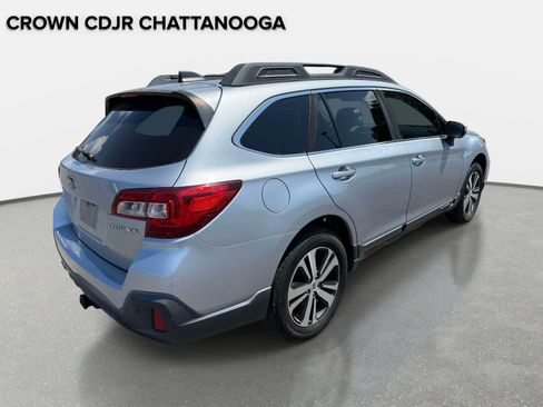 Used 2019 Subaru Outback 2.5i Limited AWD/4WD image 6