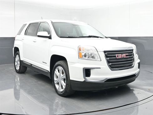 Used 2017 GMC Terrain SLE image 1