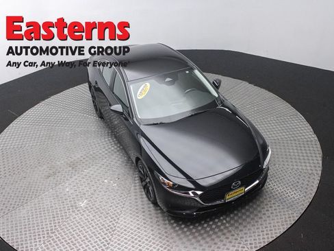 Used 2024 MAZDA MAZDA3 s FWD image 3