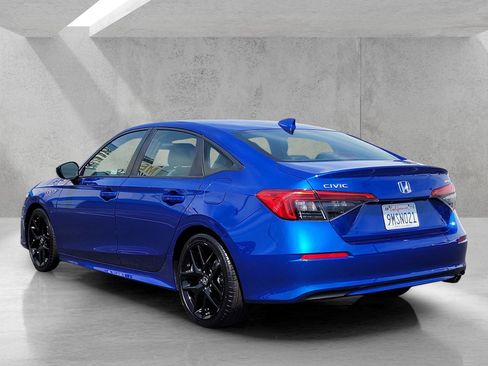 Used 2024 Honda Civic Sport image 6