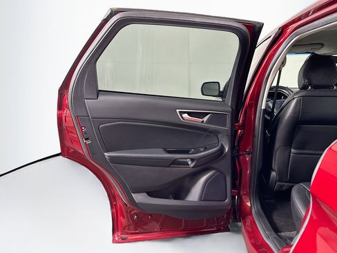 Used 2019 Ford Edge SEL w/ Equipment Group 201A image 26