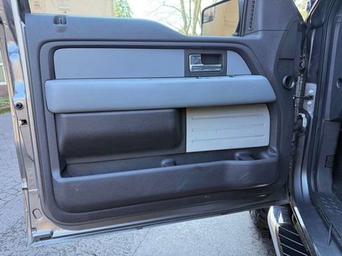 Used 2012 Ford F150 XLT w/ XLT Chrome Pkg image 18