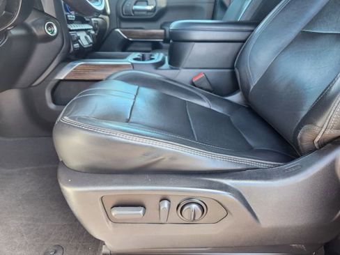 Used 2022 Chevrolet Silverado 2500 High Country w/ Safety Package II image 11