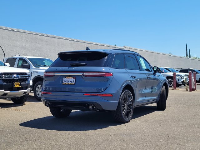 New 2025 Lincoln Corsair AWD w/ Equipment Group 101A image 4