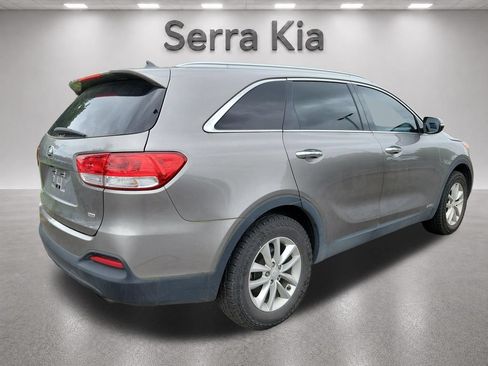 Used 2018 Kia Sorento AWD image 5