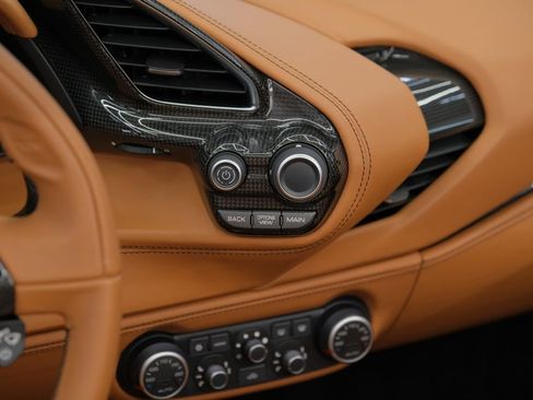 Used 2018 Ferrari 488 Spider RWD image 49