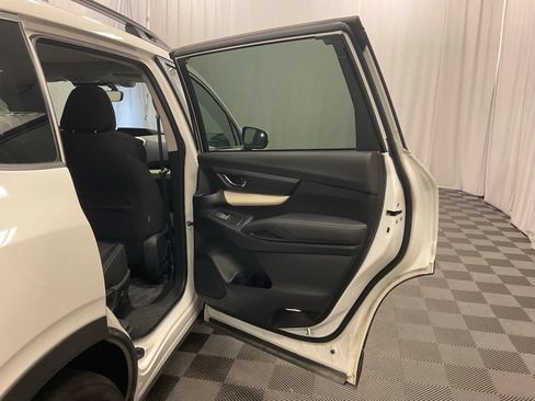 Used 2019 Subaru Ascent Premium w/ Popular Package #2 AWD/4WD image 29