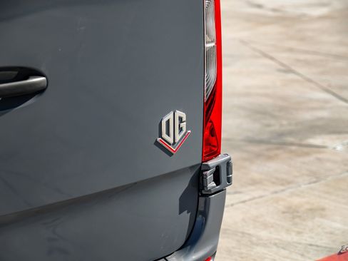 Used 2025 Mercedes-Benz Sprinter 3500 image 30