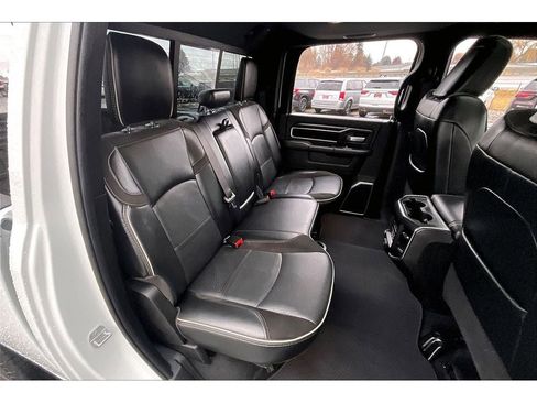 Used 2024 RAM 2500 Laramie w/ Night Edition image 29