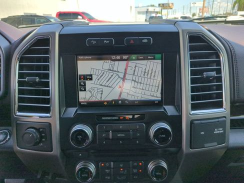 Used 2015 Ford F150 Platinum w/ Equipment Group 701A Luxury AWD/4WD image 24
