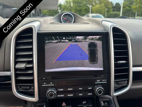 Used 2017 Porsche Cayenne Platinum Edition AWD/4WD image 19