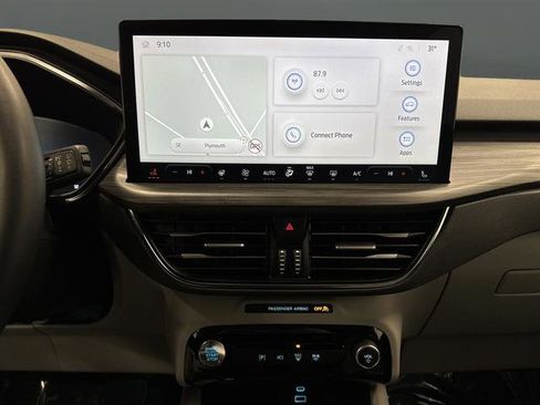 Used 2023 Ford Escape SE w/ PHEV Premium Package image 9