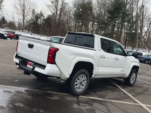 New 2026 Toyota Tacoma SR5 AWD/4WD image 8