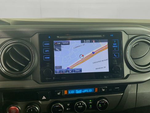 Used 2017 Toyota Tacoma TRD Pro AWD/4WD image 22