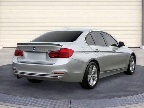 Used 2018 BMW 328d w/ Convenience Package image 7