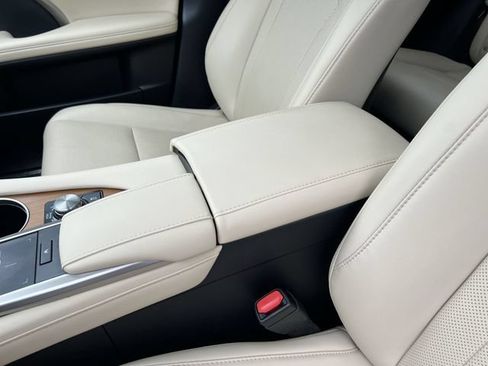 Used 2021 Lexus RX 350 FWD w/ Premium Package image 19