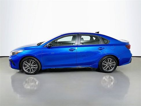 Used 2023 Kia Forte GT-Line image 4