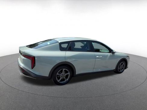 Used 2025 Kia K4 FWD image 14