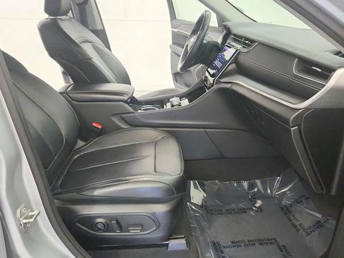 Used 2022 Jeep Grand Cherokee L Limited AWD/4WD image 29