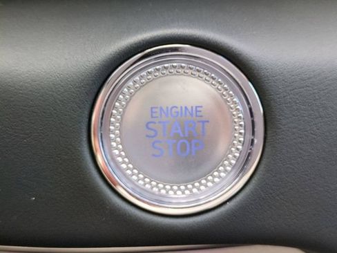 Certified 2025 Genesis GV80 2.5T Select AWD/4WD image 11