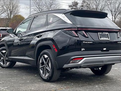 New 2026 Hyundai Tucson SEL image 3