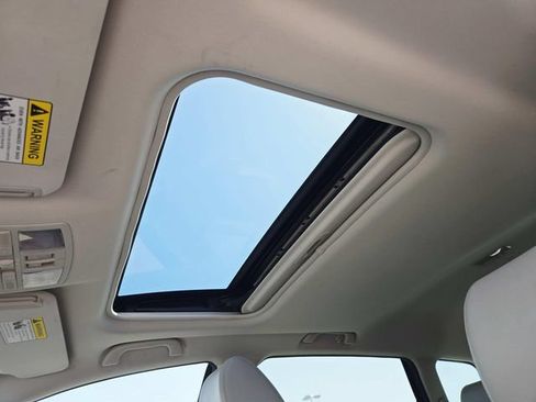 Used 2010 MAZDA CX-9 Grand Touring w/ Moonroof & Bose Audio Pkg FWD image 6