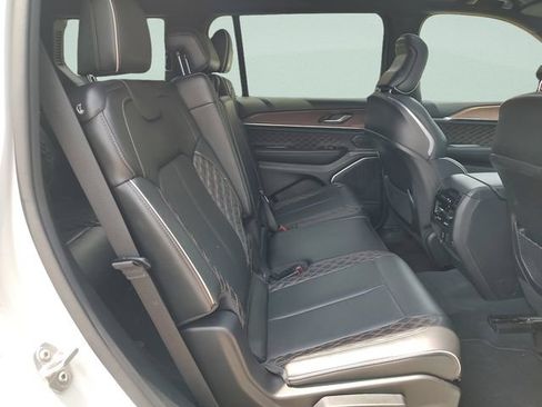 Used 2023 Jeep Grand Cherokee L Summit w/ Advanced Protech Group IV AWD/4WD image 30