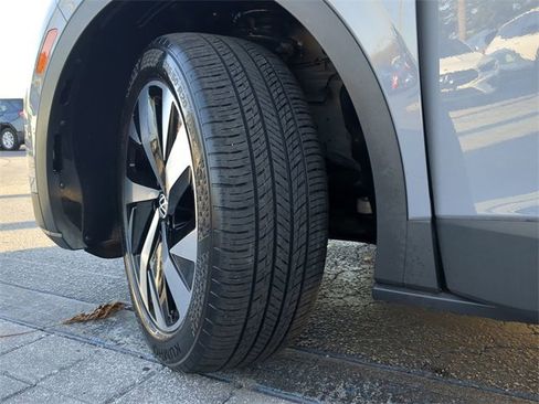 Certified 2021 Volkswagen ID.4 Pro S w/ Gradient Package image 37