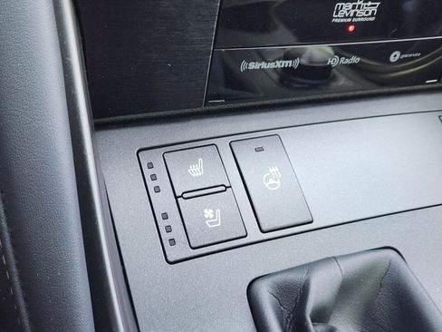 Used 2024 Lexus IS 350 F Sport RWD image 19