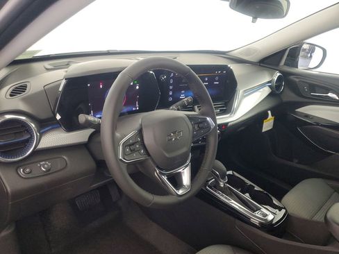 New 2026 Chevrolet Trax LT w/ Midnight Edition image 11