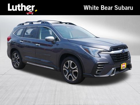 Used 2023 Subaru Ascent Touring AWD/4WD image 1