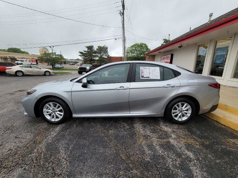 Used 2025 Toyota Camry LE FWD image 11