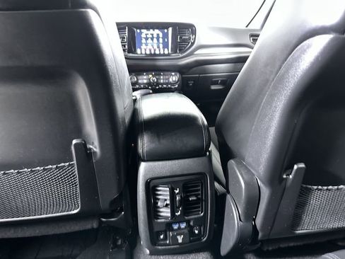 Used 2021 Dodge Durango GT RWD image 22