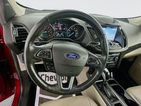 Used 2019 Ford Escape Titanium AWD/4WD image 11