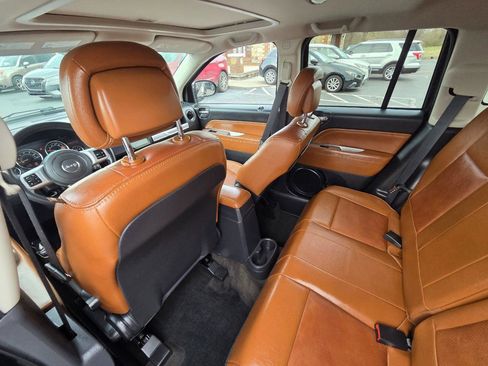 Used 2014 Jeep Compass Limited w/ Sun/Sound Group image 16