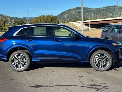 New 2025 Audi Q5 Premium Plus image 2