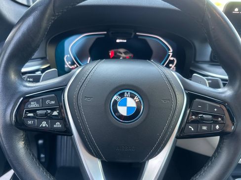 Certified 2023 BMW 530e xDrive w/ Executive Package image 30