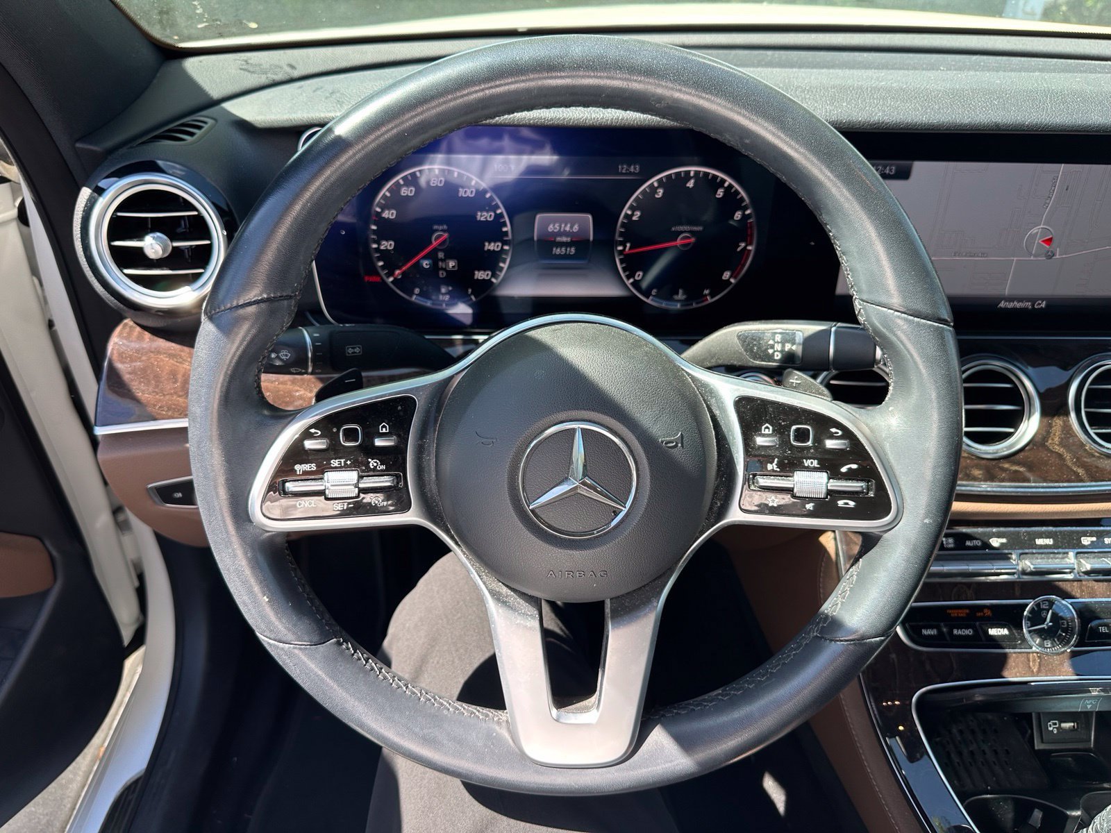 Used 2020 Mercedes-Benz E 350 Sedan image 3