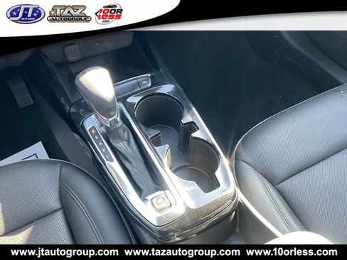 Used 2025 Chevrolet Trax ACTIV w/ Sunroof Package FWD image 18