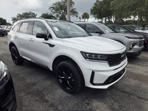 Used 2022 Kia Sorento SX AWD/4WD image 2