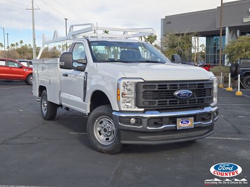 New 2026 Ford F250 XL w/ XL Chrome Package image 1