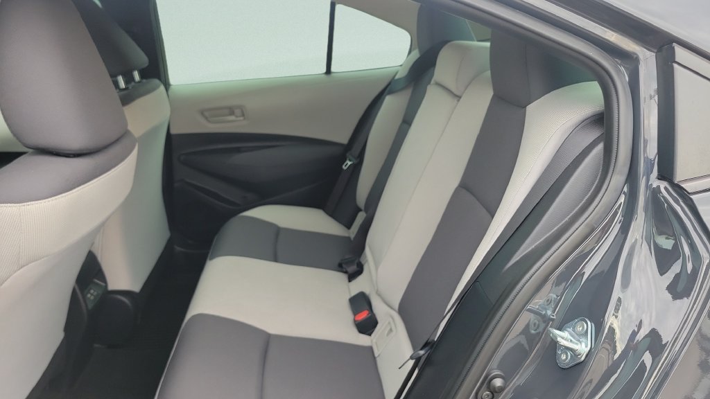 Certified 2025 Toyota Corolla LE w/ Convenience Package FWD image 10
