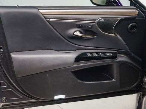 Used 2024 Lexus ES 300h F Sport w/ Accessory Package (Z1) image 21