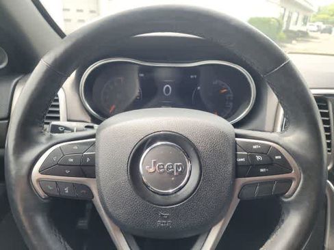 Certified 2018 Jeep Grand Cherokee Altitude AWD/4WD image 28