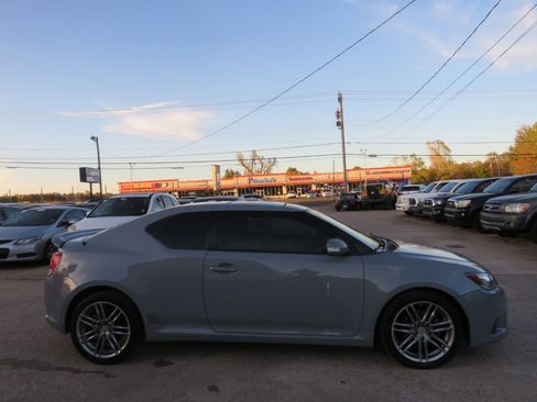 Used 2011 Scion tC image 4