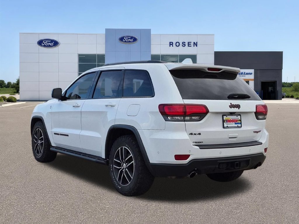Used 2017 Jeep Grand Cherokee Trailhawk w/ Trailhawk Luxury Group AWD/4WD image 5