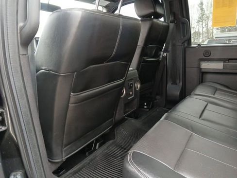 Used 2016 Ford F350 Lariat w/ Lariat Interior Package image 15