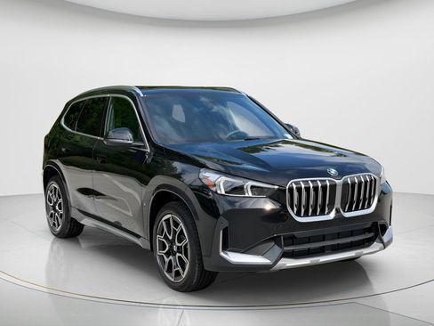 New 2027 BMW X1 xDrive28i AWD/4WD image 3