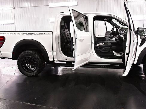 New 2025 Ford F150 Lariat w/ Equipment Group 502A High image 39