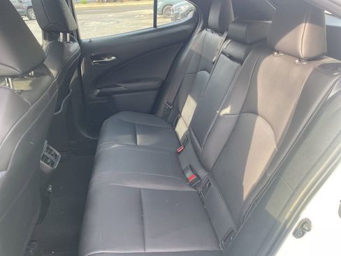 Used 2020 Lexus UX 250h w/ Premium Package AWD/4WD image 10